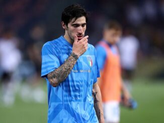 Sandro Tonali playing for italy